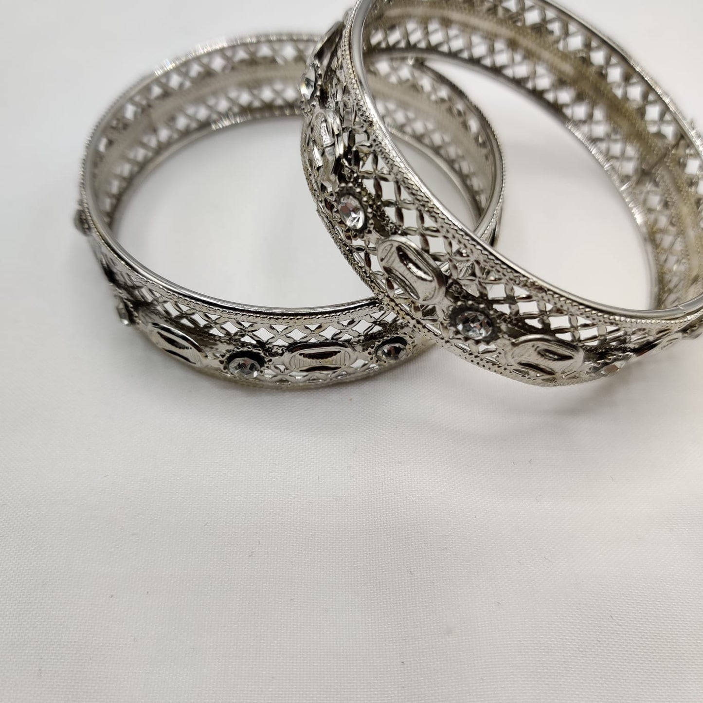 Silver Kara Pair J44